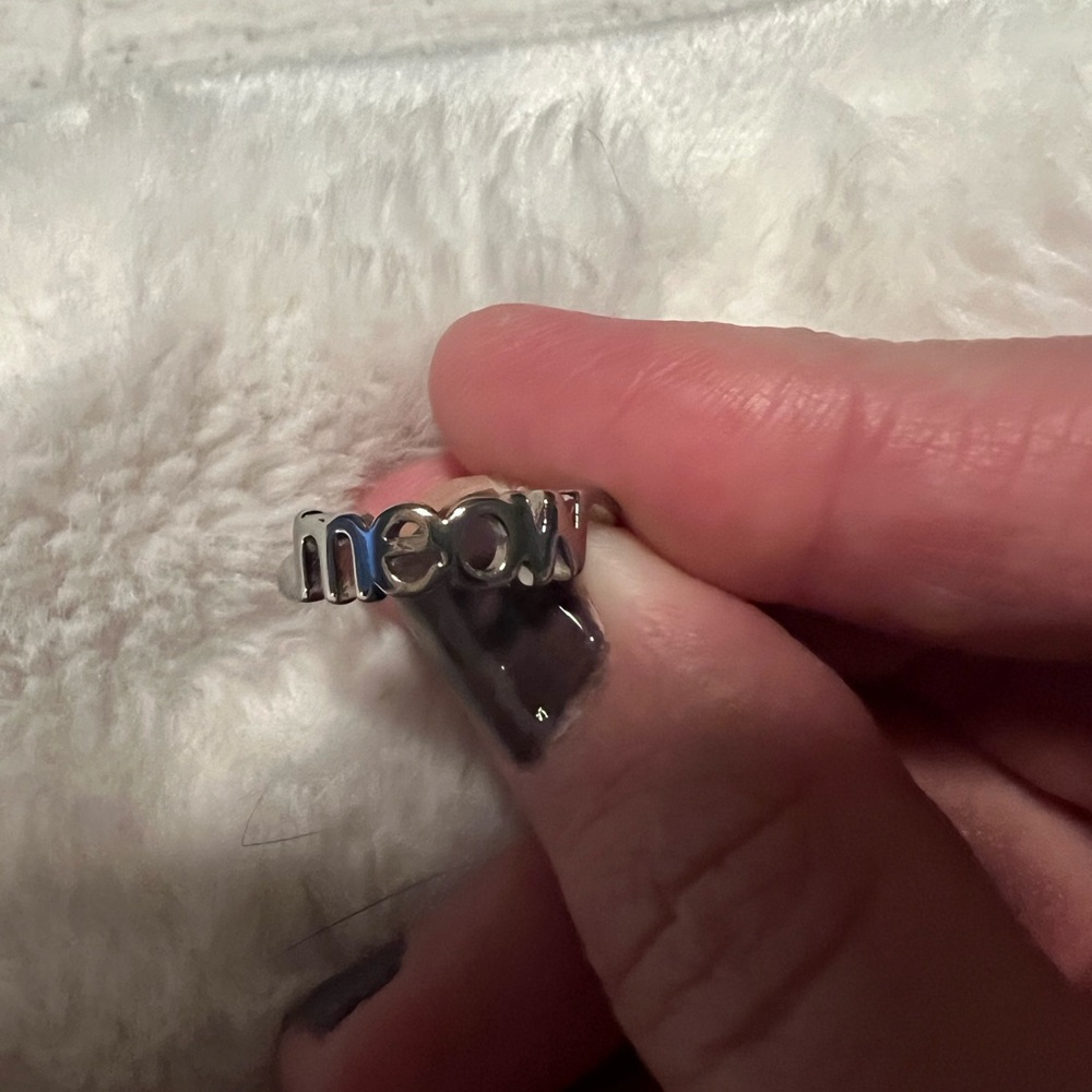 Silver 'Meow' Ring